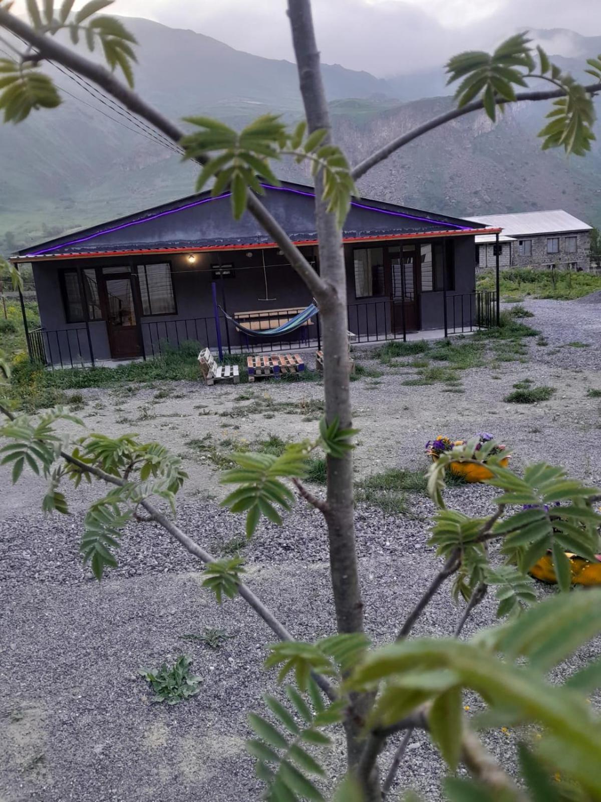 Hotel Nikolozi Kazbegi Exterior foto